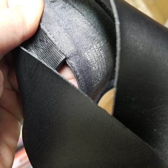 Universal Thread Black Hummingbird Sandals sz 10 - Picture 7 of 8